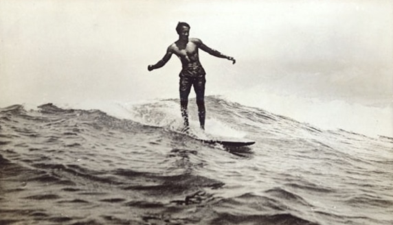 duke surfing hawaii